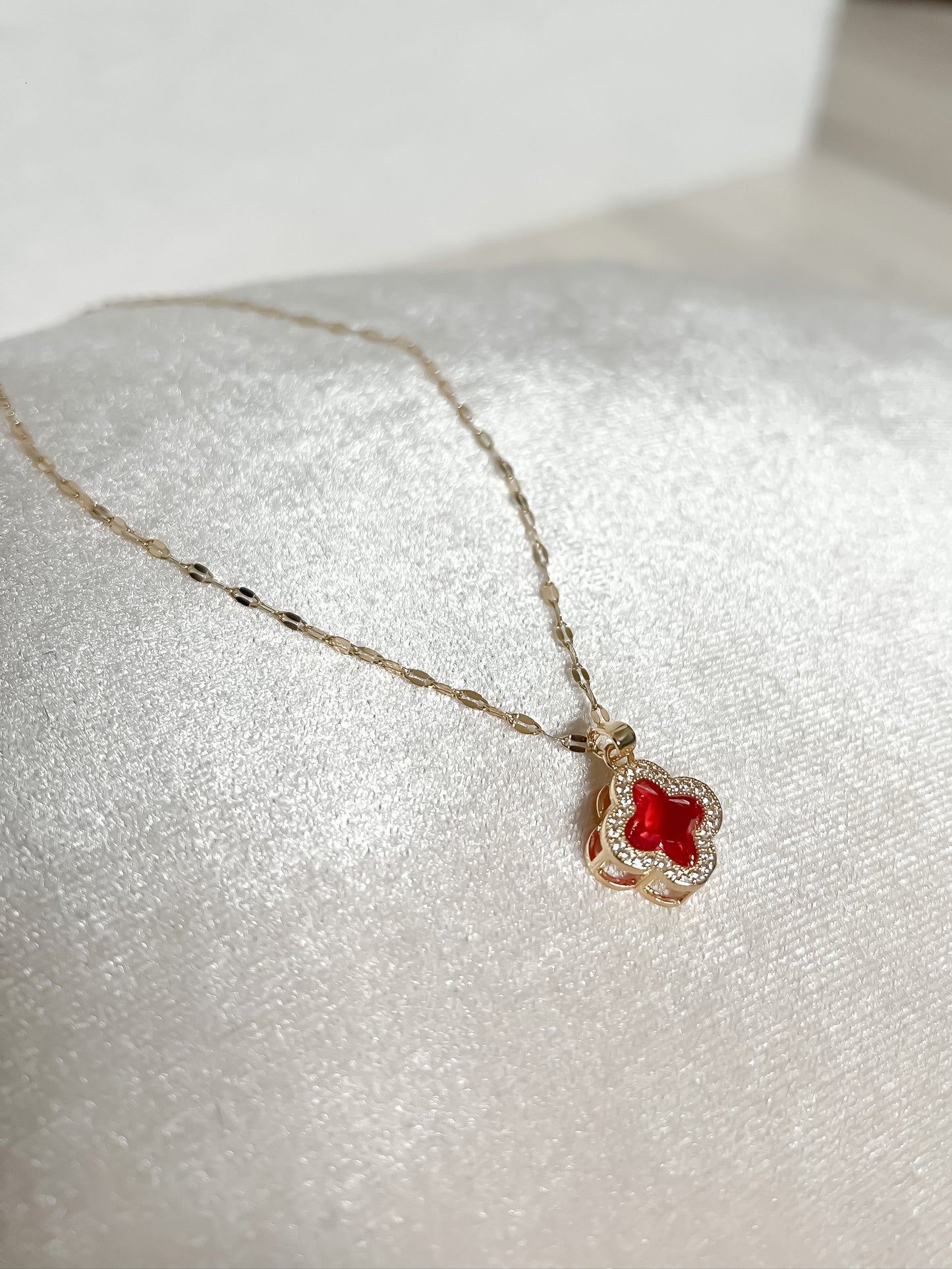 Collier Alison